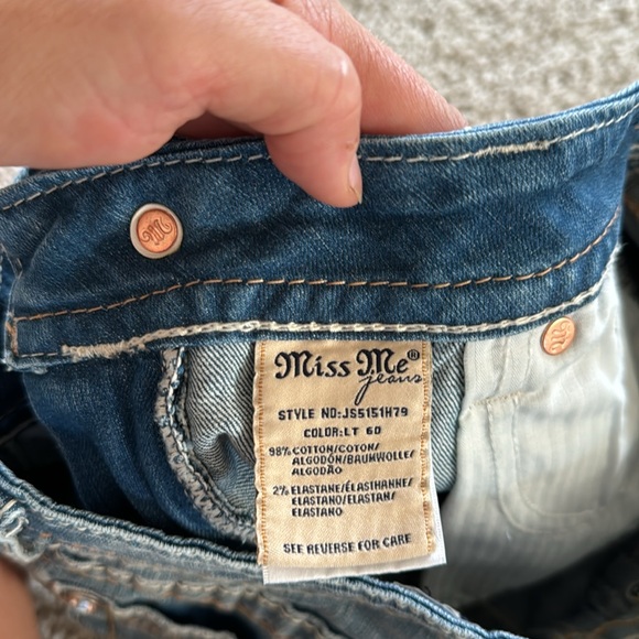 Miss Me shorts size 29 - Picture 6 of 6
